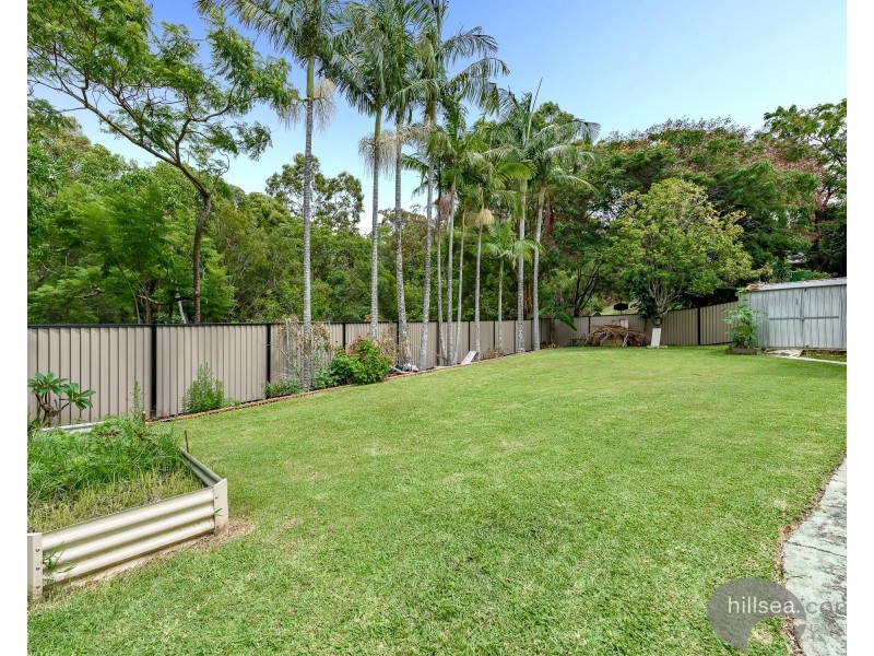 15 Dalby Court, Helensvale QLD 4212