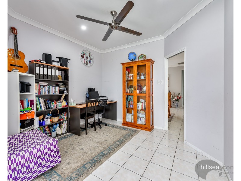 15 Dalby Court, Helensvale QLD 4212