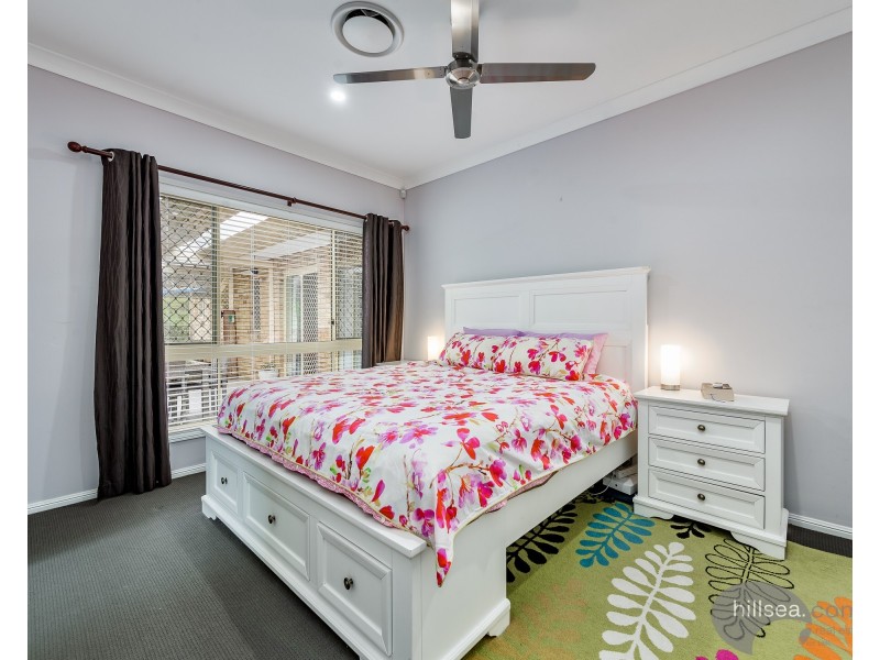 15 Dalby Court, Helensvale QLD 4212