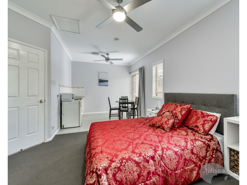 15 Dalby Court, Helensvale QLD 4212