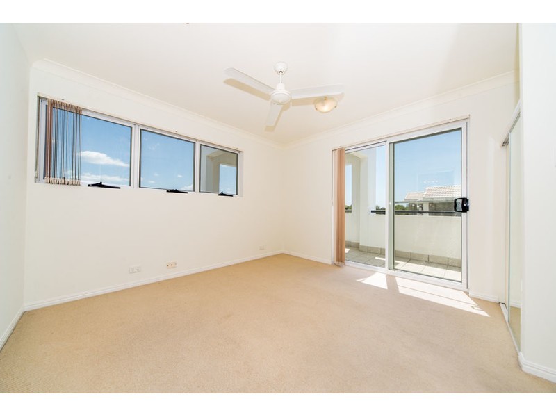 7/97 Muir Street, Labrador QLD 4215