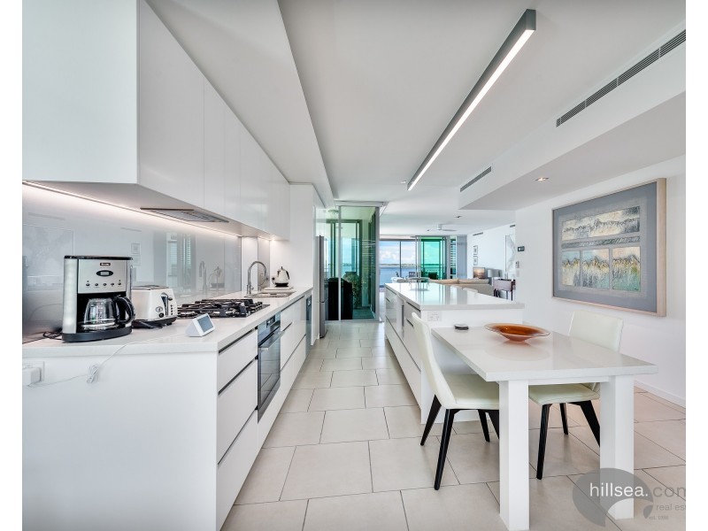 28401/2 Ephraim Island, Paradise Point QLD 4216