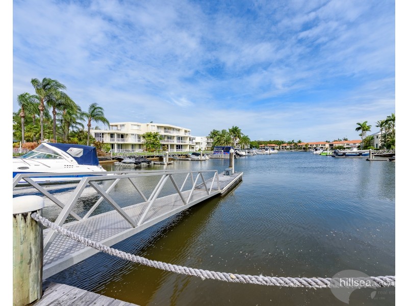 2/3 Lee Road, Runaway Bay QLD 4216