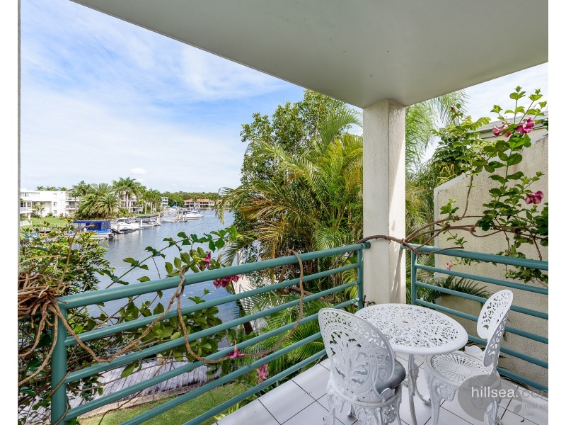 2/3 Lee Road, Runaway Bay QLD 4216