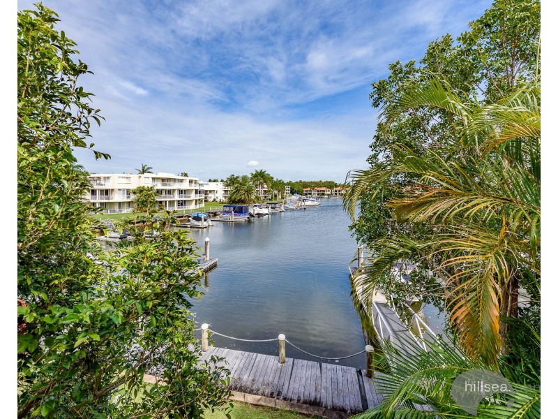 2/3 Lee Road, Runaway Bay QLD 4216