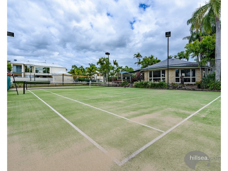 2/3 Lee Road, Runaway Bay QLD 4216