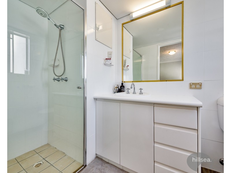 17/48 The Esplanade, Paradise Point QLD 4216