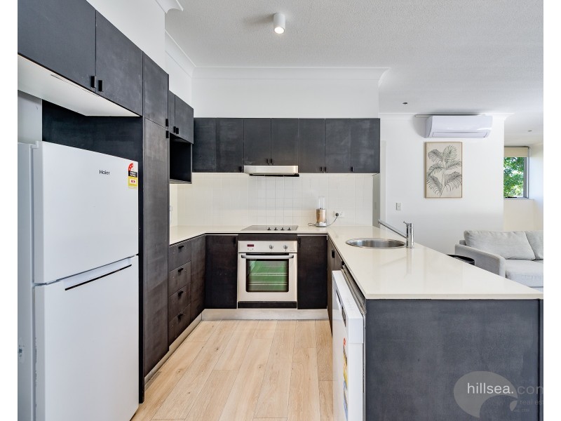 5/5 Carey Lane, Southport QLD 4215