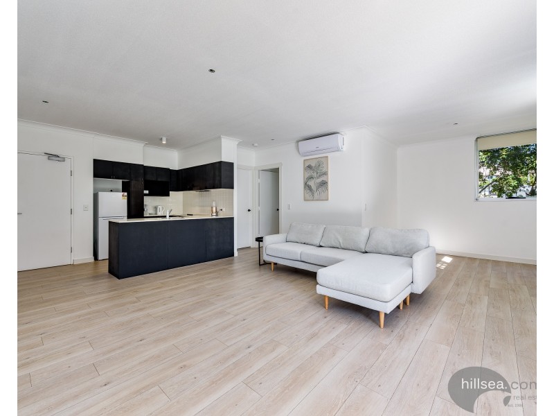 5/5 Carey Lane, Southport QLD 4215