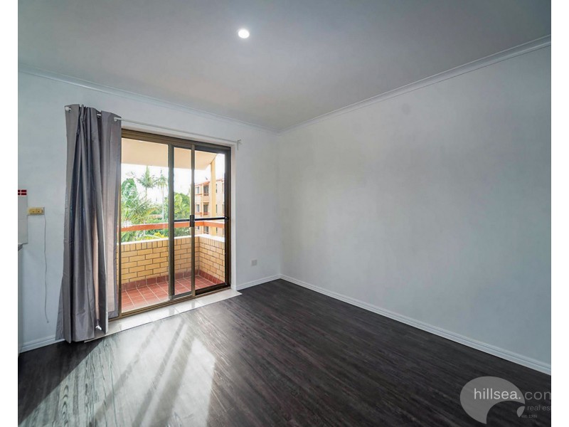 10/106 Bayview Street, Runaway Bay QLD 4216
