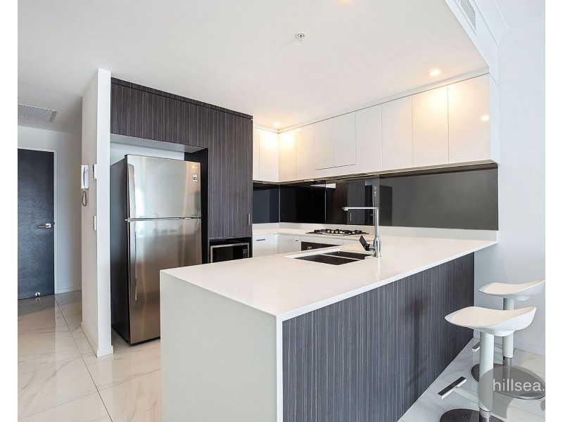 3104/5 Harbour Side Court, Biggera Waters QLD 4216