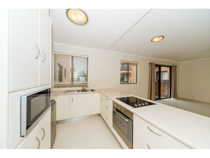 15/490 Marine Parade, Biggera Waters QLD 4216