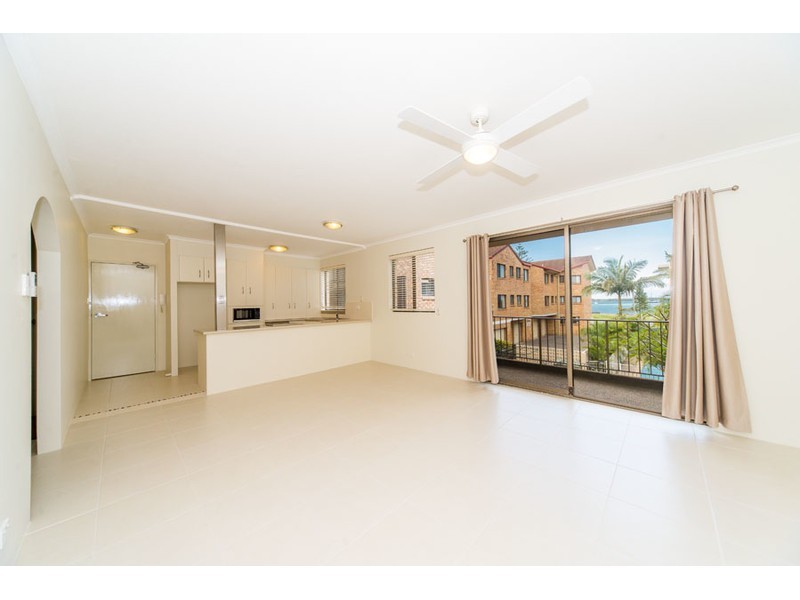 15/490 Marine Parade, Biggera Waters QLD 4216