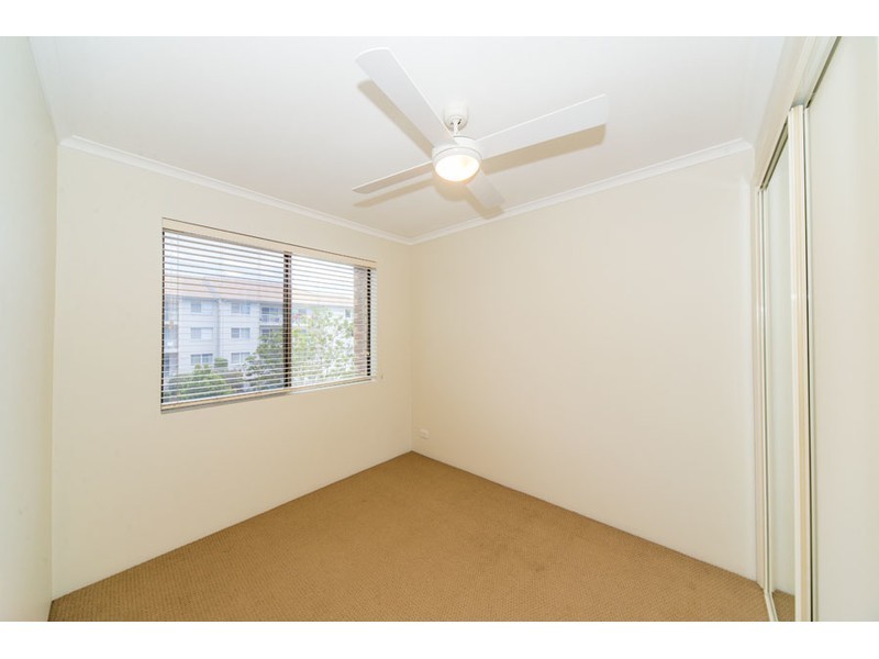 15/490 Marine Parade, Biggera Waters QLD 4216