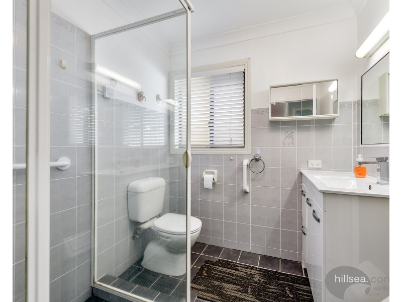 1/10 Warrie Close, Paradise Point QLD 4216