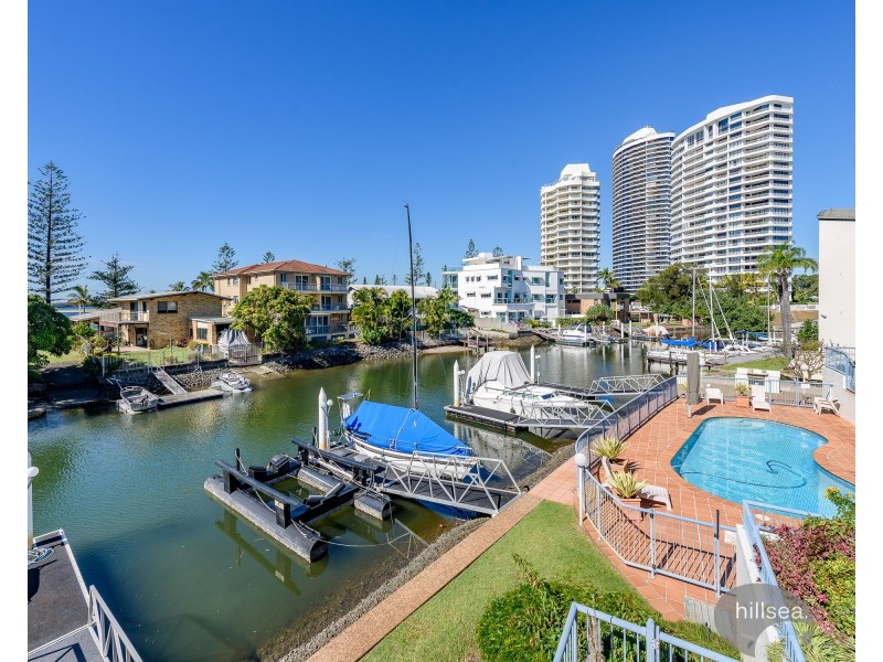 10/9-13 Madang Crescent, Runaway Bay QLD 4216