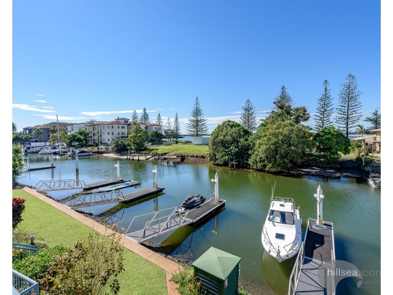 10/9-13 Madang Crescent, Runaway Bay QLD 4216