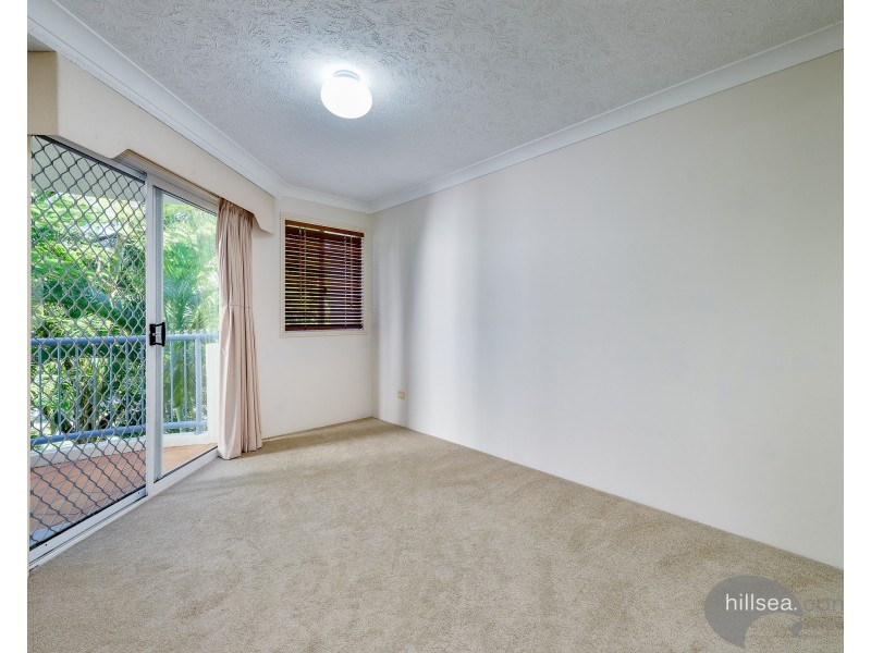 10/9-13 Madang Crescent, Runaway Bay QLD 4216