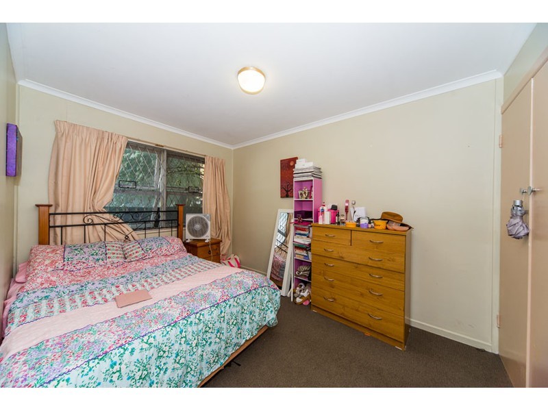 2/149 Frank Street, Labrador QLD 4215