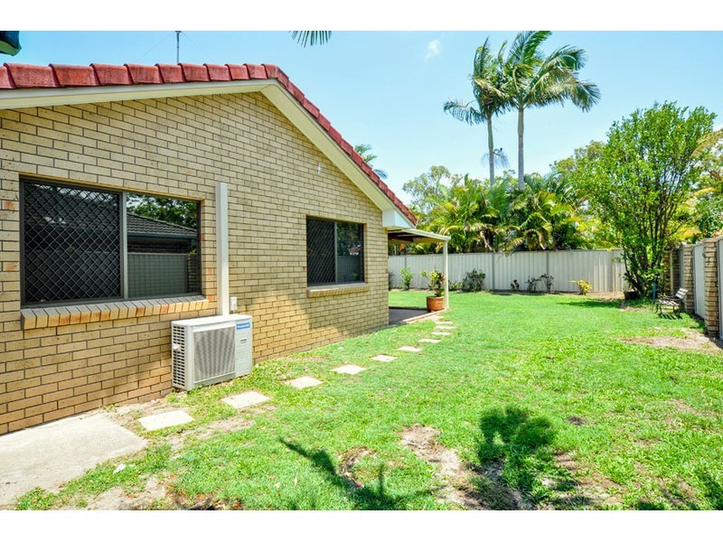 20 Menindee Avenue, Coombabah QLD 4216