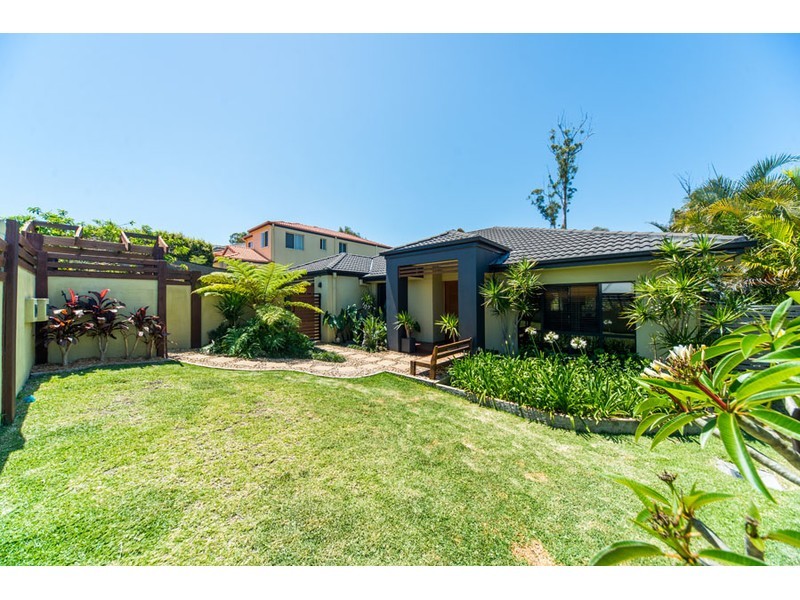 24 Golden Bear Drive, Arundel QLD 4214