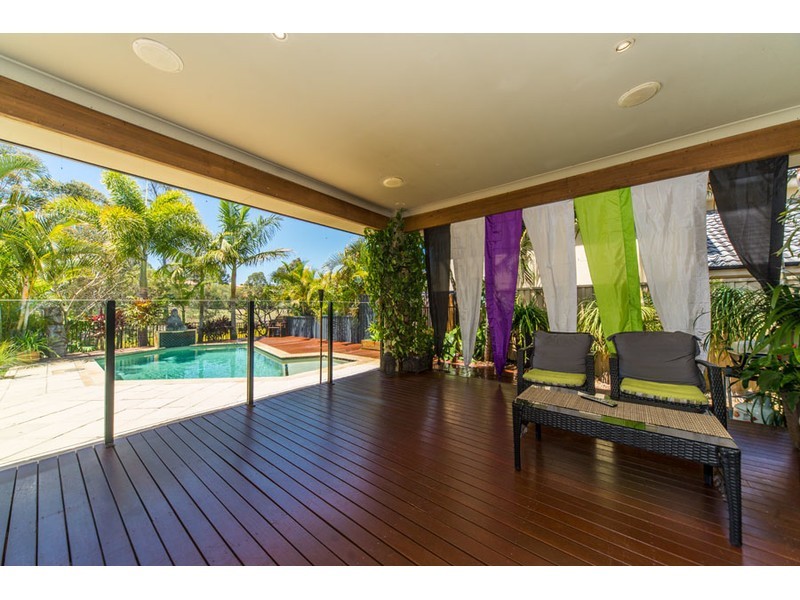 24 Golden Bear Drive, Arundel QLD 4214