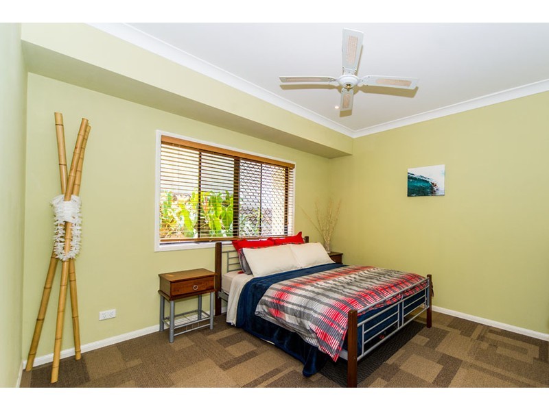 24 Golden Bear Drive, Arundel QLD 4214