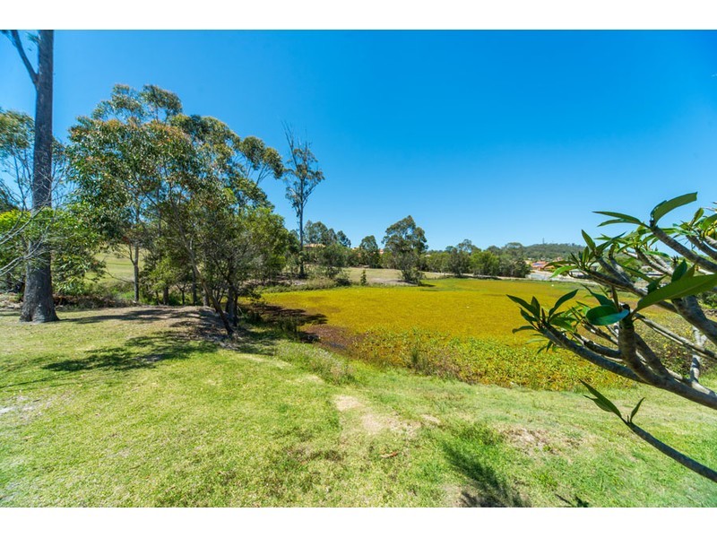 24 Golden Bear Drive, Arundel QLD 4214