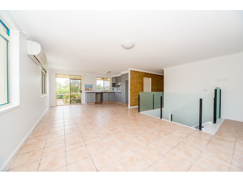 49 Woomera Crescent, Southport QLD 4215