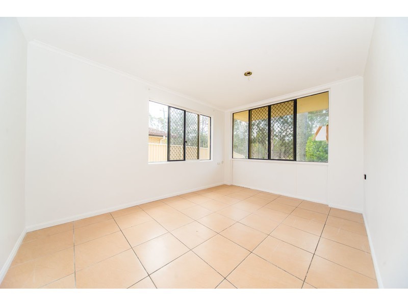 49 Woomera Crescent, Southport QLD 4215