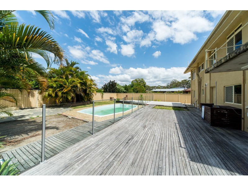 49 Woomera Crescent, Southport QLD 4215