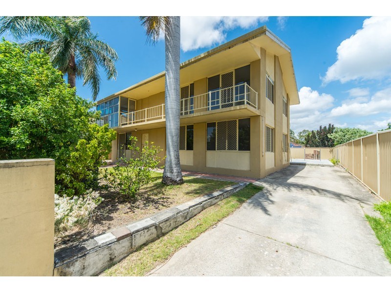 49 Woomera Crescent, Southport QLD 4215