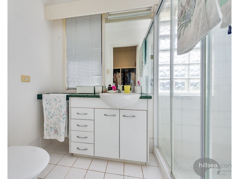 235/125 Hansford Road, Coombabah QLD 4216