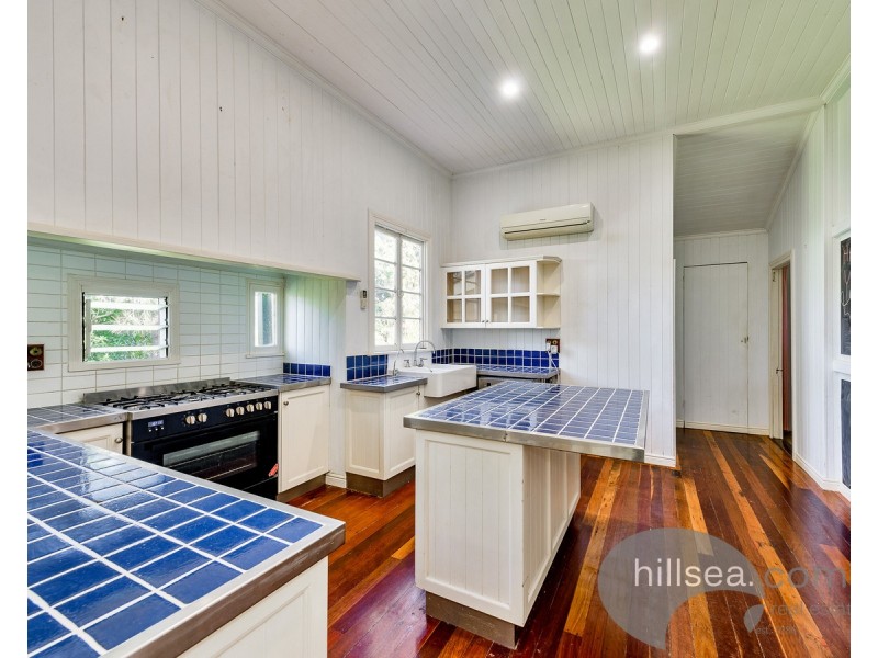 9 Dunnes Avenue, Hope Island QLD 4212