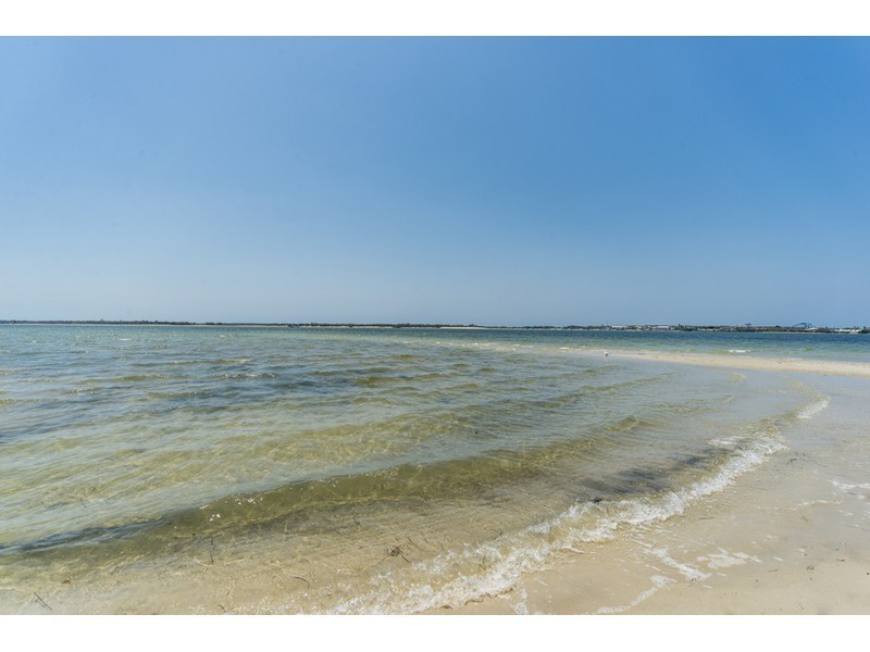 1/10 Bradford Street, Labrador QLD 4215