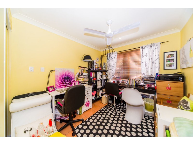 2/10 Bradford Street, Labrador QLD 4215