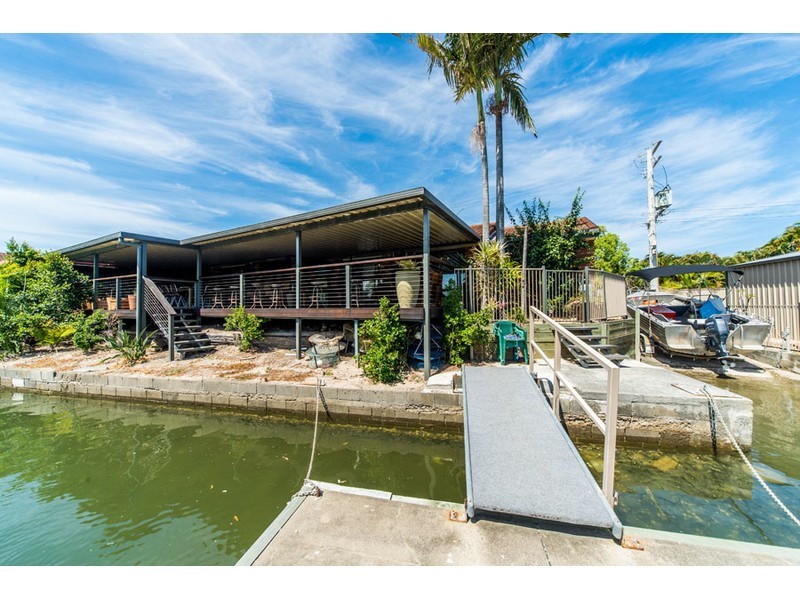 2/20 Stradbroke Street, Biggera Waters QLD 4216