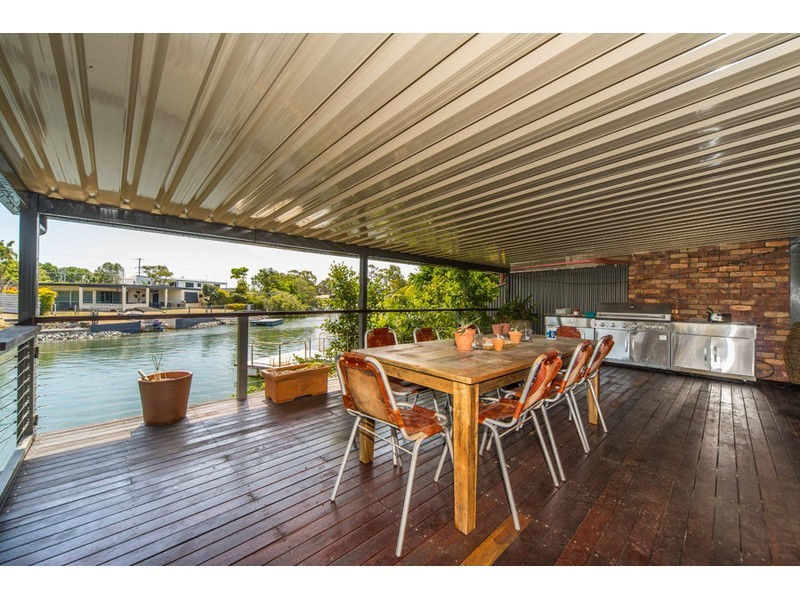 2/20 Stradbroke Street, Biggera Waters QLD 4216