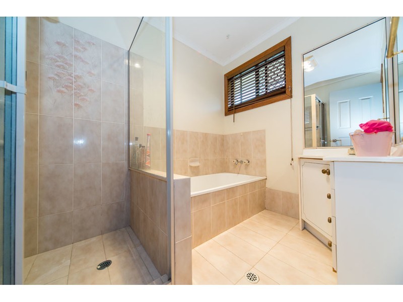 2/20 Stradbroke Street, Biggera Waters QLD 4216