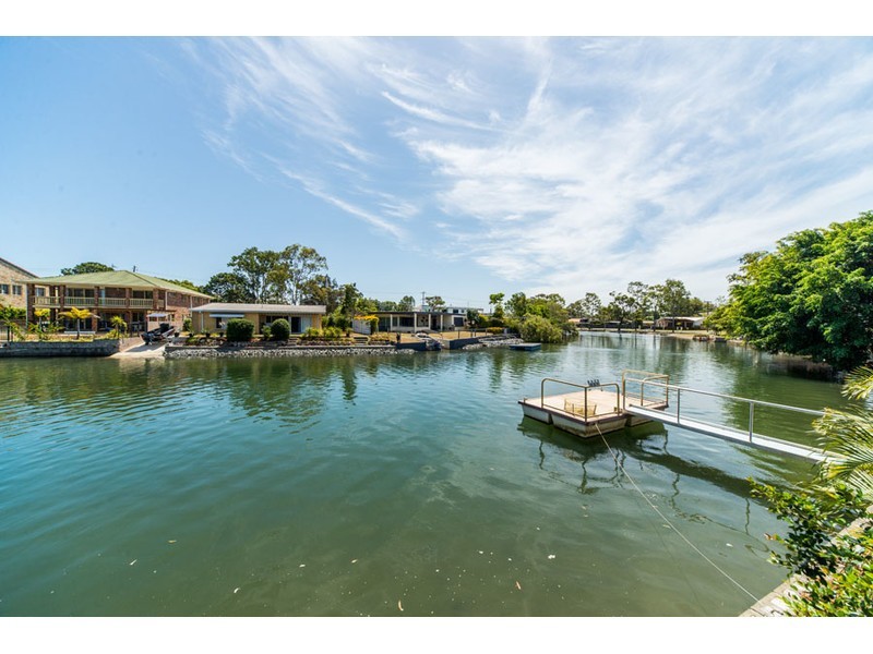 2/20 Stradbroke Street, Biggera Waters QLD 4216