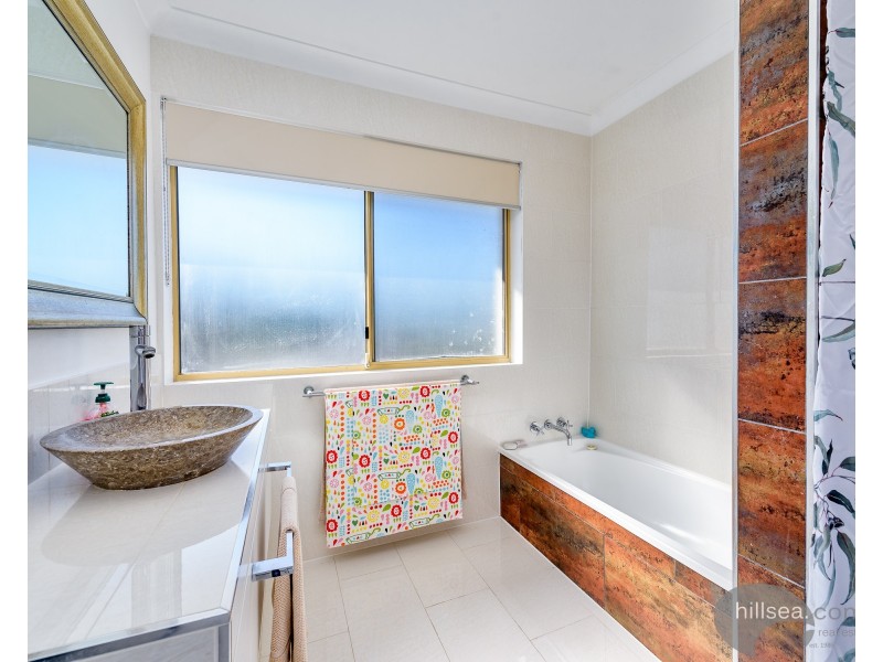 39/469 Pine Ridge Road, Runaway Bay QLD 4216