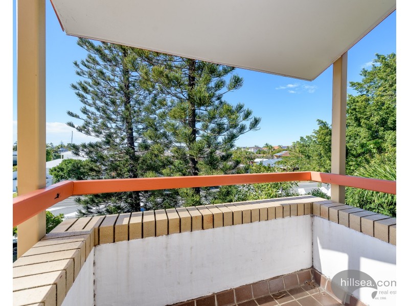 9/106 Bayview Street, Runaway Bay QLD 4216