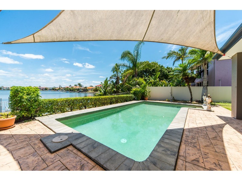 7 Oyster Cove Promenade, Helensvale QLD 4212