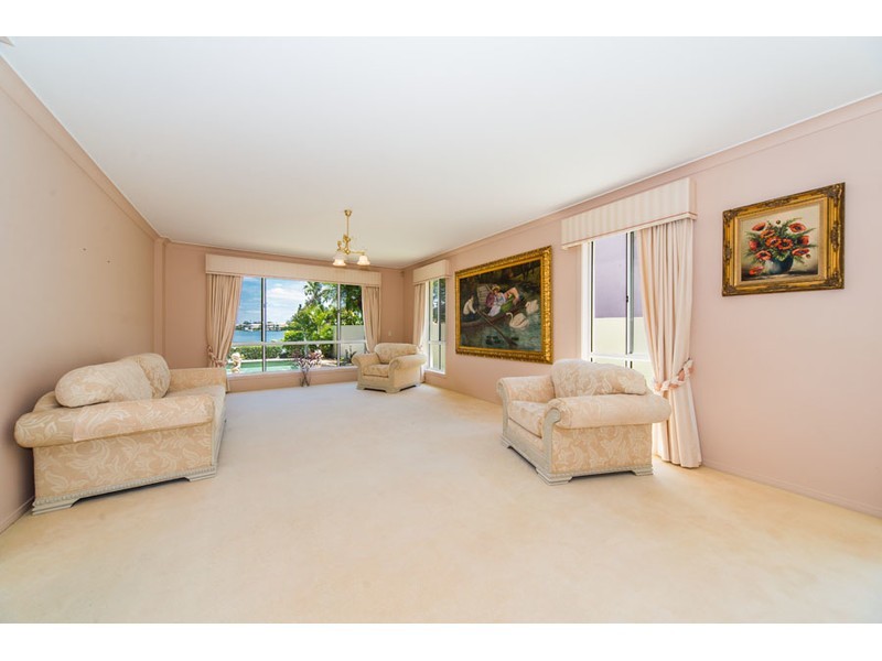 7 Oyster Cove Promenade, Helensvale QLD 4212