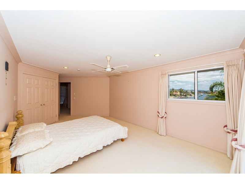 7 Oyster Cove Promenade, Helensvale QLD 4212