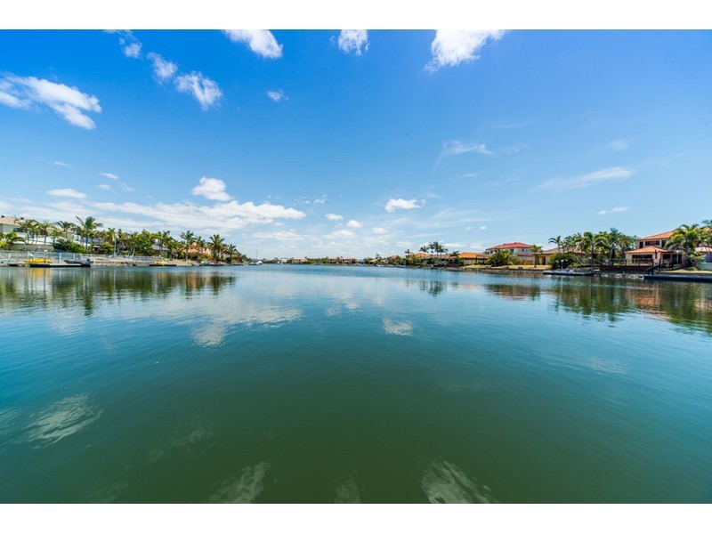 7 Oyster Cove Promenade, Helensvale QLD 4212