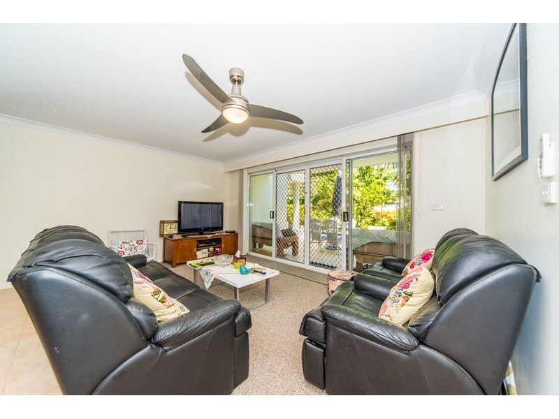 9/37 Bayview Street, Runaway Bay QLD 4216