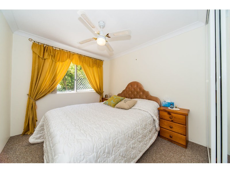 9/37 Bayview Street, Runaway Bay QLD 4216