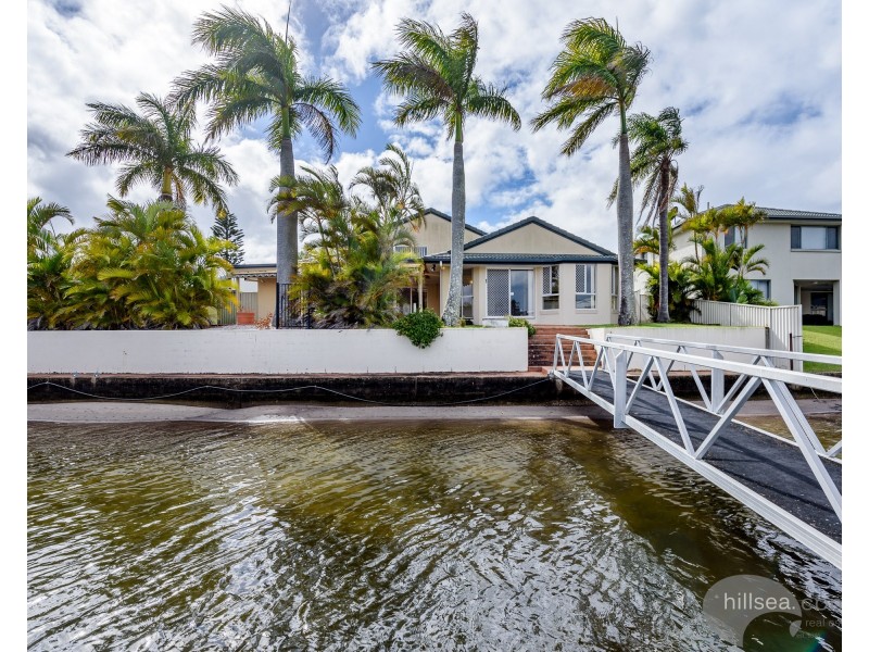 26 Karema Crescent, Runaway Bay QLD 4216