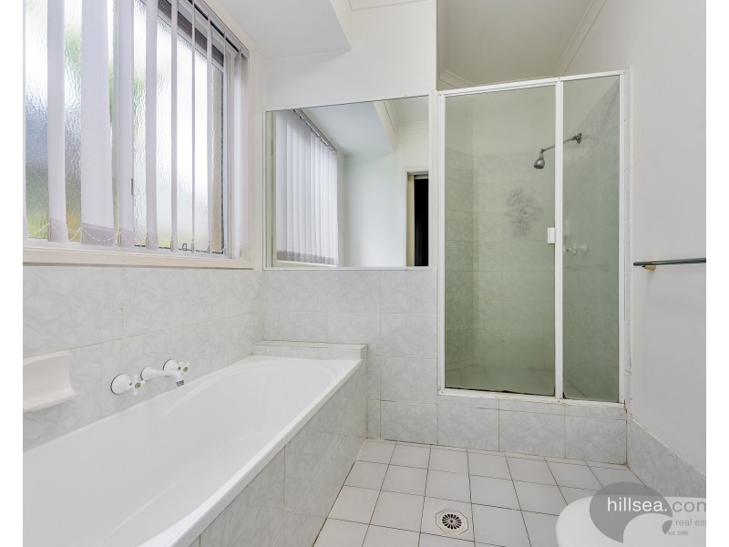 26 Karema Crescent, Runaway Bay QLD 4216